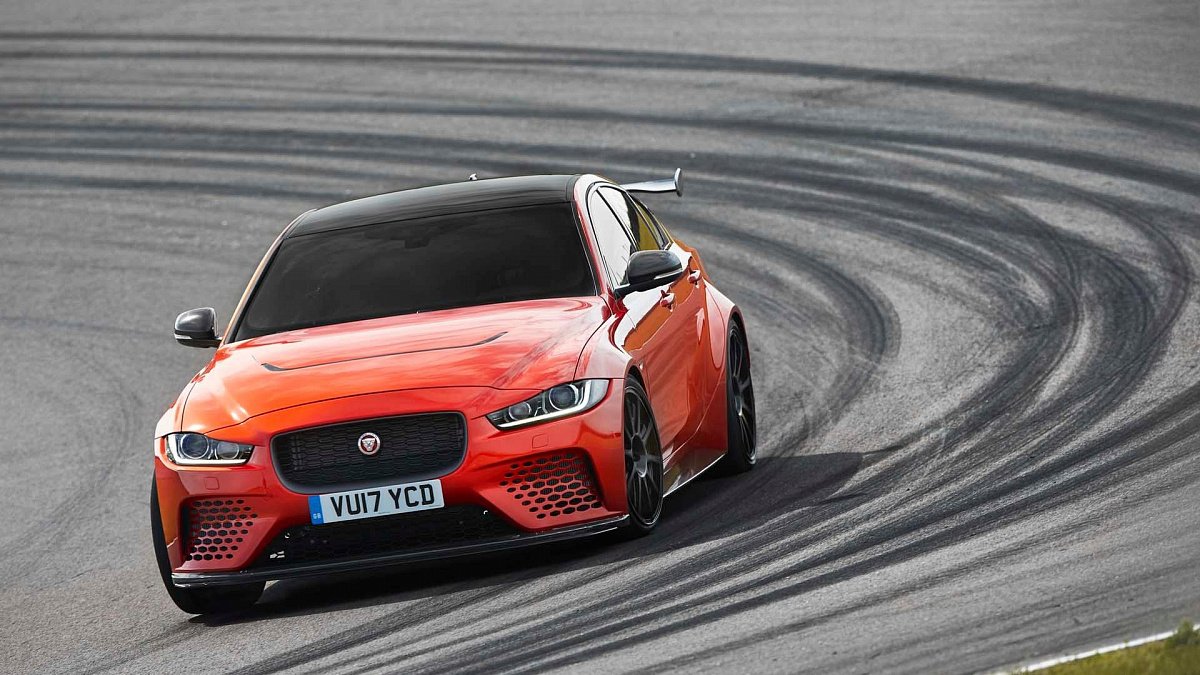 Быть или не быть Jaguar XE SVR?