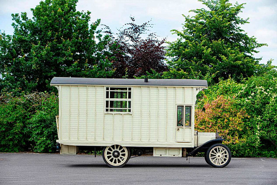 Этот Caravan Model T 1914 года может стать старейшим автодомом в мире