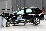 Кроссовер Volvo XC60 успешно прошел новый краш-тест IIHS, а Cadillac XT6 его провалил