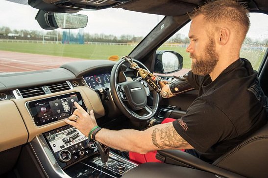 Jaguar Land Rover представил автоматику для дверей собственных автомобилей