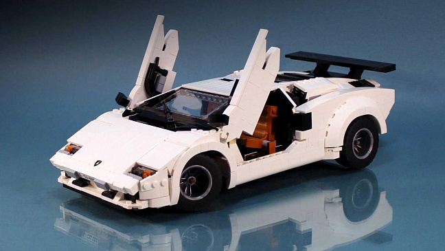Фанат построил из Lego копию культового Lamborghini Countach