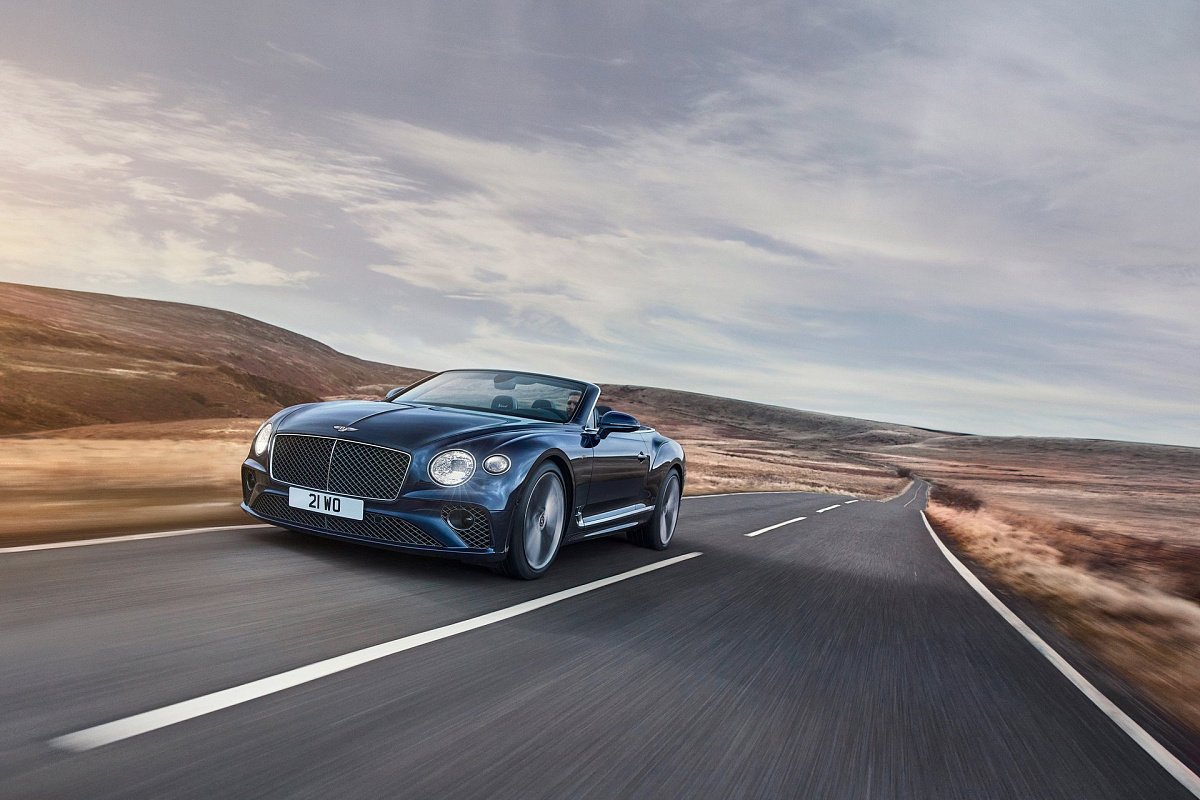 Bentley Continental GT Speed ​​Convertible представили как летнюю игрушку для богатых