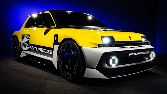 533-сильный электромобиль от Renault стоит 14,2 млн.руб. Что предлагают за эти деньги