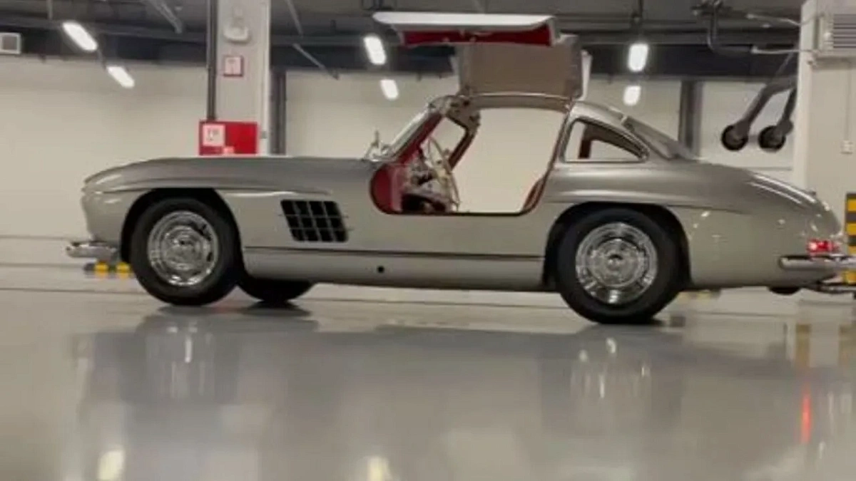 Рэпер Тимати купил винтажный Mercedes-Benz 300SL как минимум за 1 млн долларов Рэпер Тимати купил винтажный Mercedes-Benz 300SL как минимум за 1 млн долларов