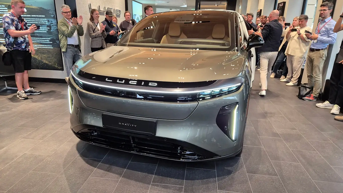 Электрический монстр: Lucid Gravity бросает вызов Mercedes