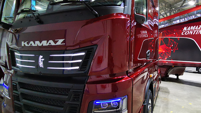 Замглавы Минтранса Баканов сообщил, что «КамАЗ» создает беспилотные грузовики для испытаний на М-11