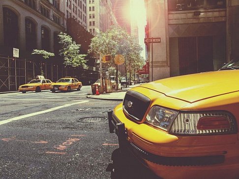 Знаменитые «желтые такси» Нью-Йорка станут электрическими 