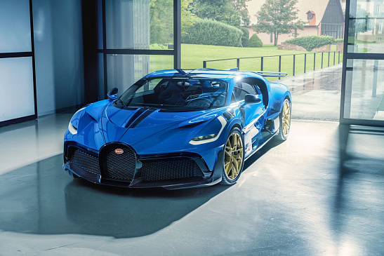 Бренд Bugatti отправил клиенту последний из 40 редких гиперкаров Divo