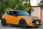 Автомобили MINI снова будут продаваться с МКПП