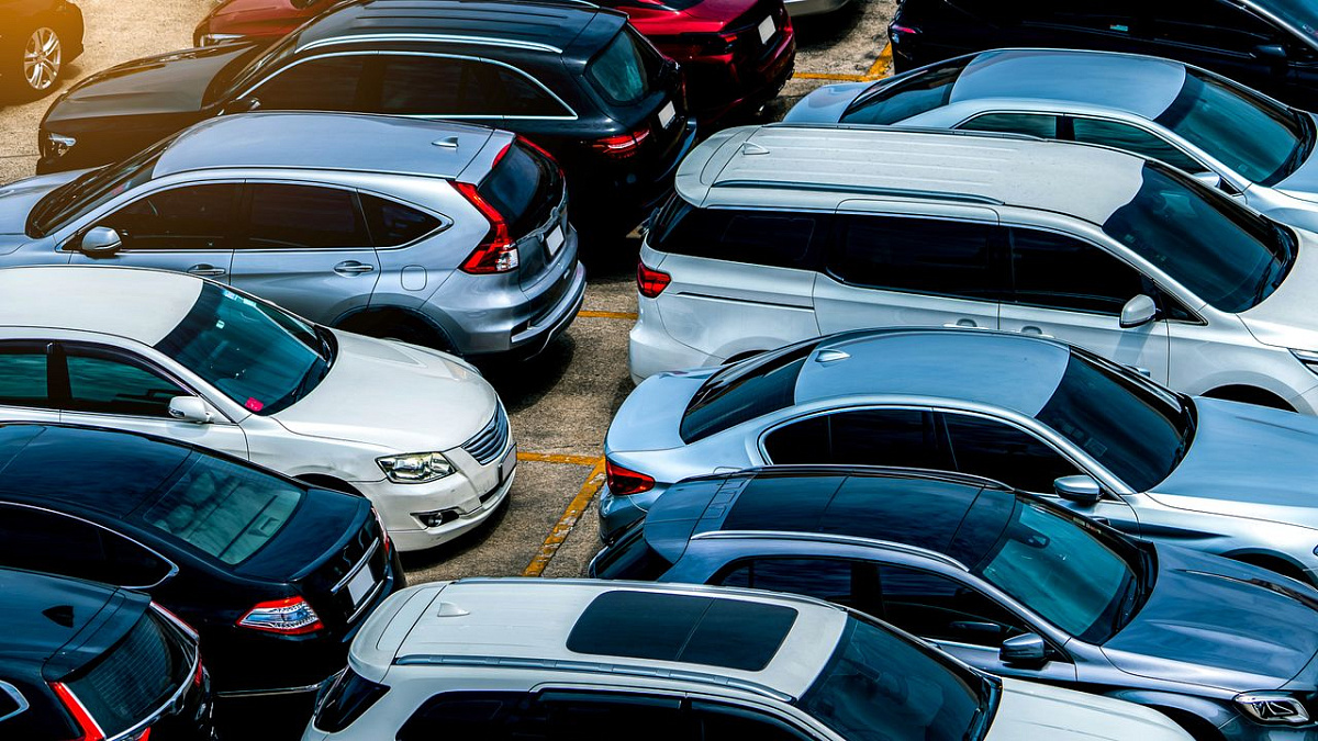 Не упустите момент: Цены на вторичном авторынке падают пятый месяц подряд