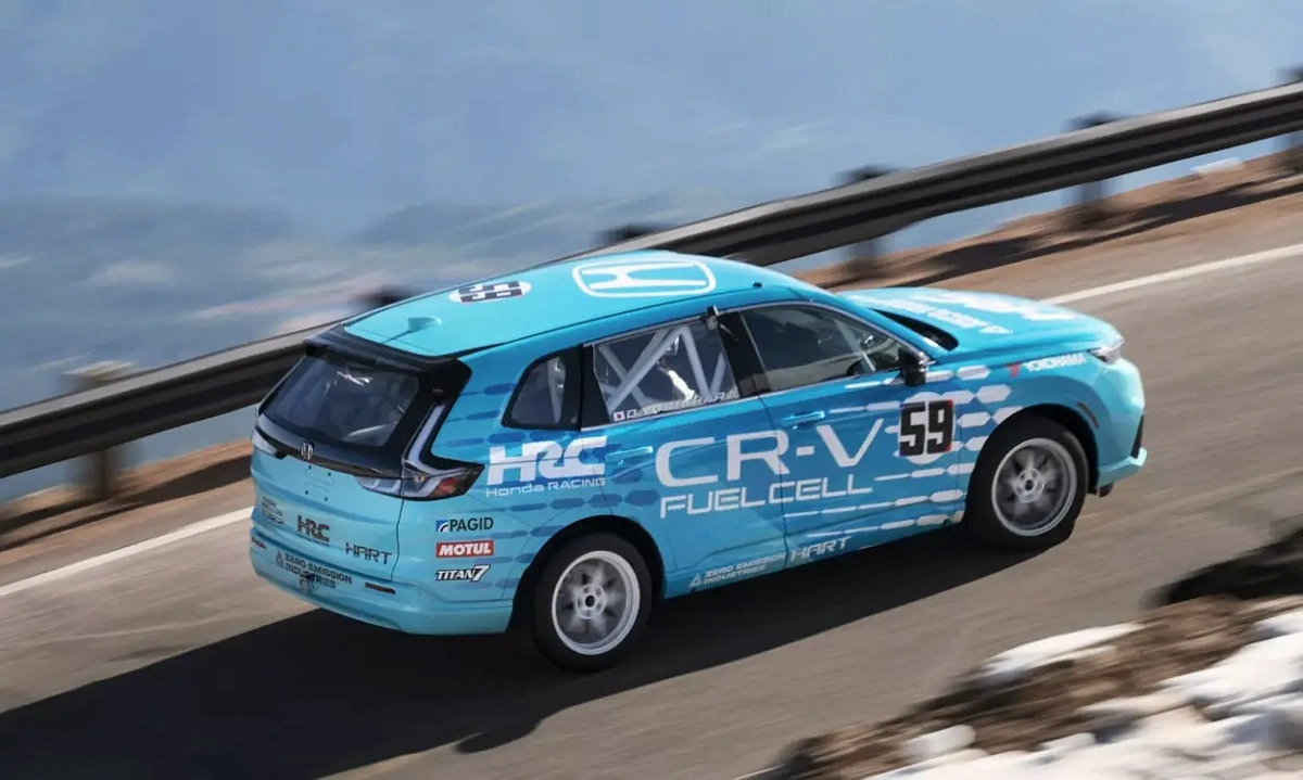 Кроссовер от Honda смог войти в историю гонок Pikes Peak и вот почему