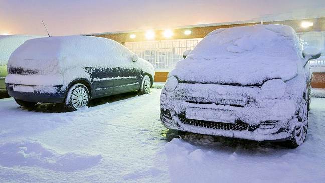 Эксперты не рекомендовали россиянам мыть машину сразу после наступления холодов