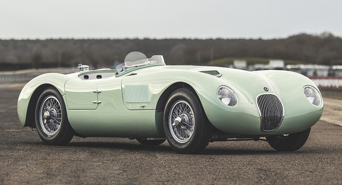 Компания Jaguar представила первое продолжение C-Type к 70-летию победы в Гран-при Реймса