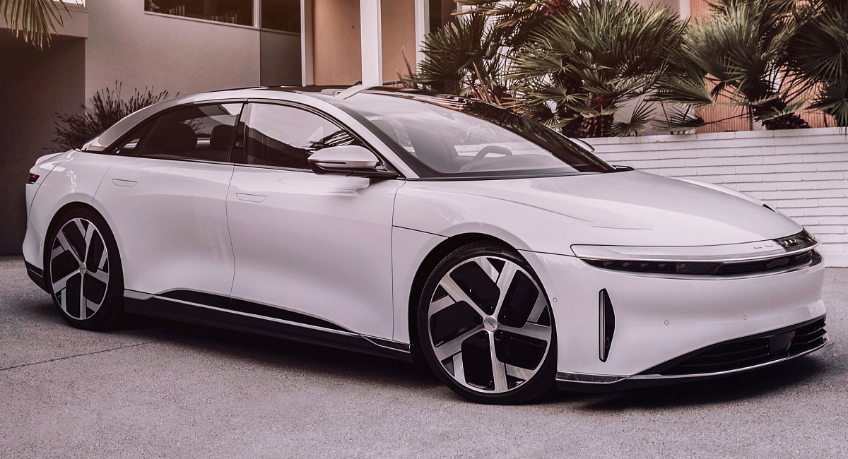 Бренд Lucid объявляет о поставке первых автомобилей Lucid Air 30 октября