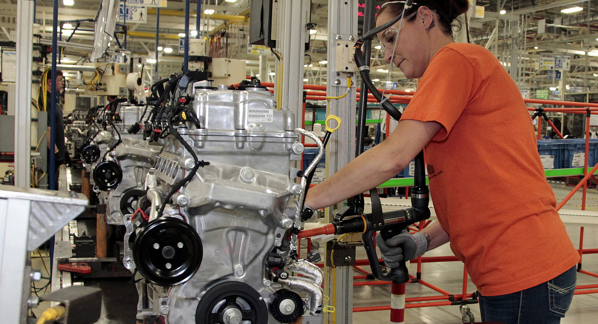 Stellantis инвестирует 99 млн долларов в североамериканские заводы по производству гибридных двигателей