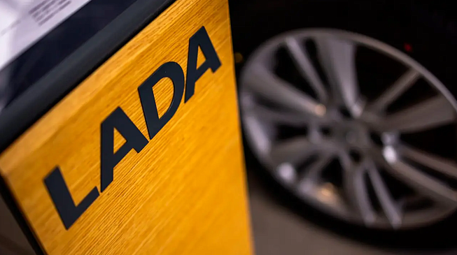 АвтоВАЗ определился с названием новой модели на базе Lada Vesta