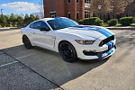 На продажу выставлен снятый с производства Ford Mustang Shelby GT350