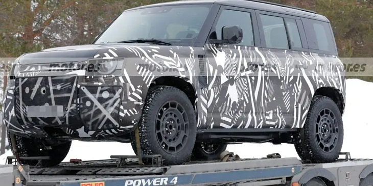 Компания Land Rover готовит хардкорный Land Rover Defender SVX с двигателем V8