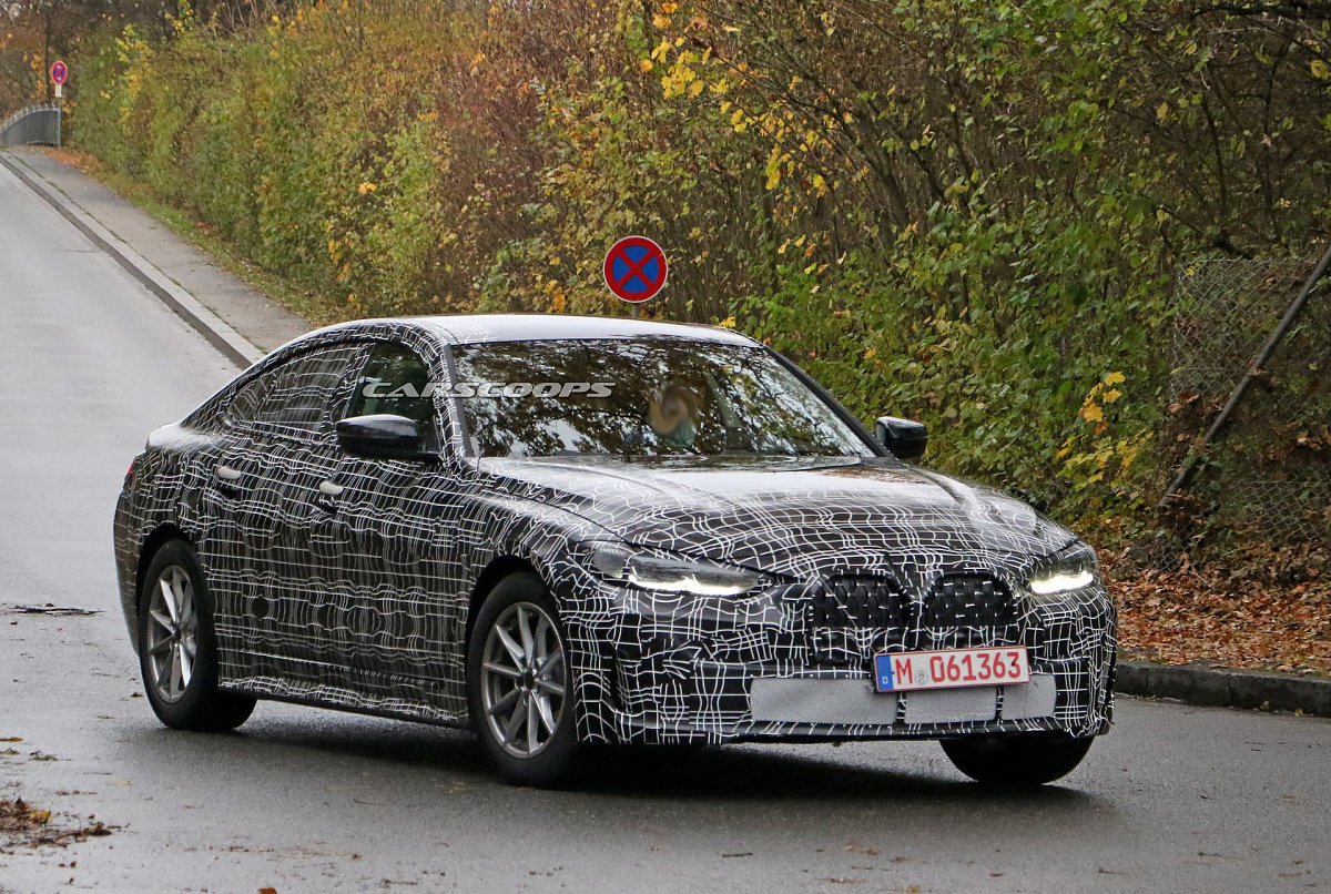 Новый BMW 4-Series Gran Coupe заметили в ходе испытаний
