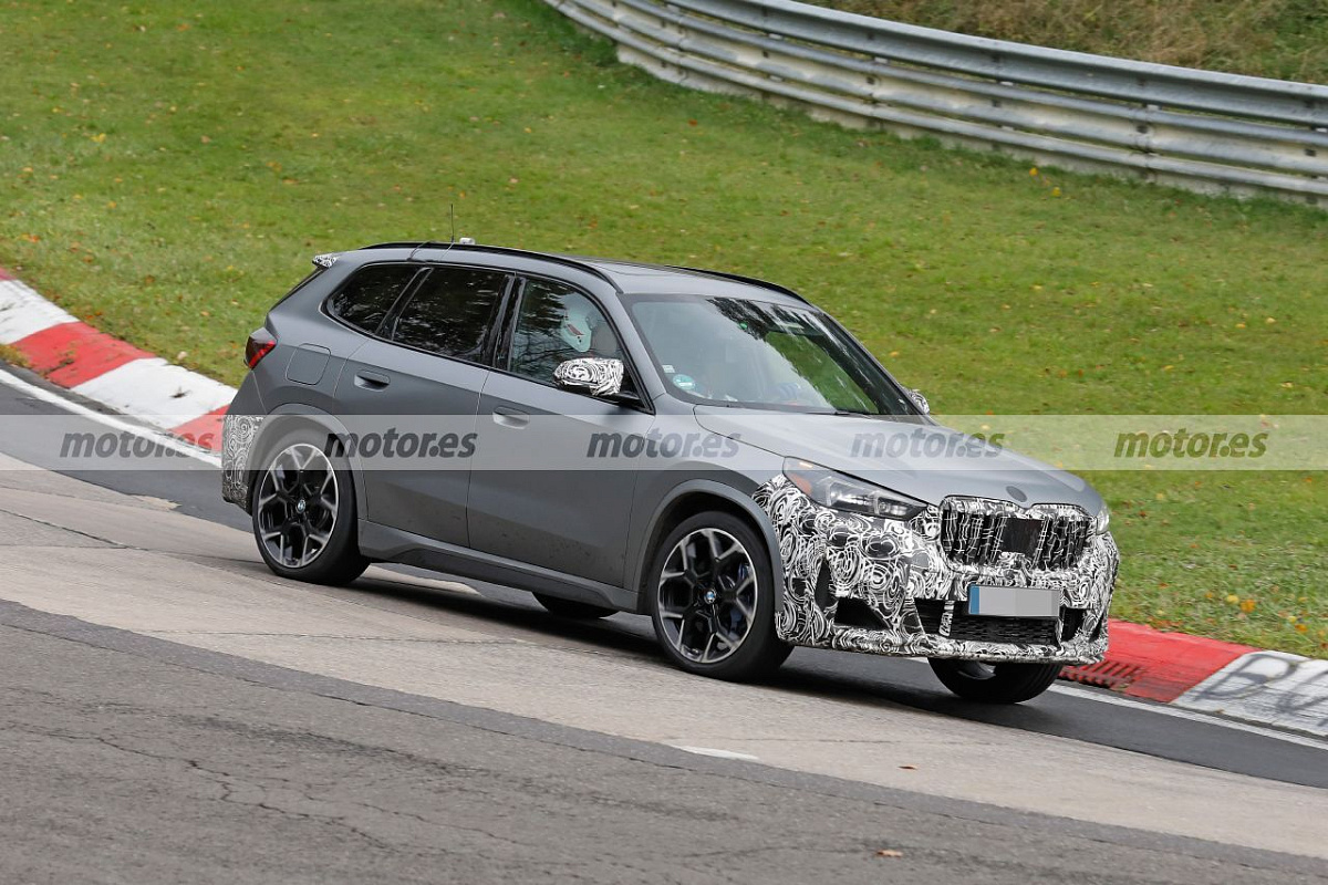 Самый мощный BMW X1 в версии M35i xDrive тестируется Нюрбургринге для подготовки к дебюту