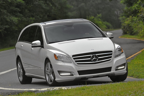 Компания Mercedes отзывает 1 млн автомобилей по всему миру из-за проблем с тормозами