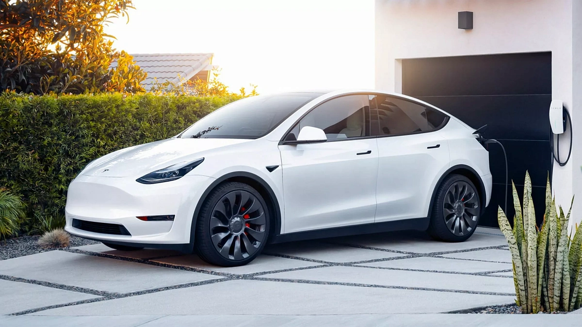 Tesla Model Y стала самой продаваемой моделью в Европе в первой половине 2023 года
