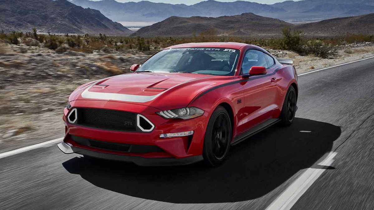 Ford представил лимитированный Mustang RTR Performance Pack 1