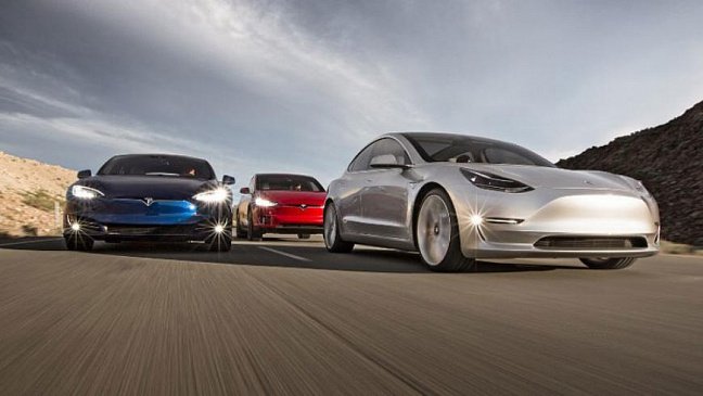 Объемы продаж Tesla Model 3 значительно подросли