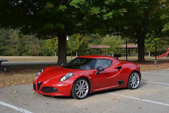 Купе Alfa Romeo 4C покинет американский рынок в 2019 модельном году