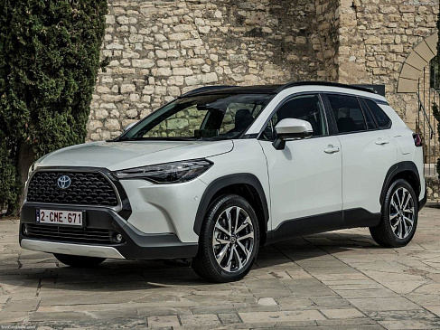 Секрет раскрыт: как купить новую Toyota Corolla Cross дешевле китайских SUV