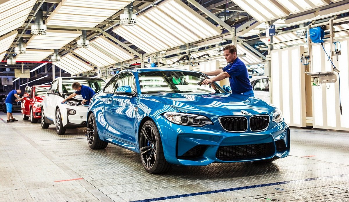 BMW примет решение о своем производстве в России в 2021 году