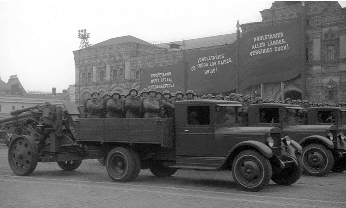 История легендарного советского грузовика времен ВОВ - ЗИС-5 "Трехтонка"