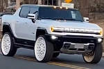 На внедорожник GMC Hummer EV поставили 30-дюймовые колеса