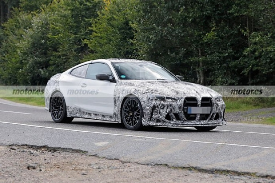 Тестирование нового BMW M4 CSL на трассе Нюрбургринге раскрывает новые подробности