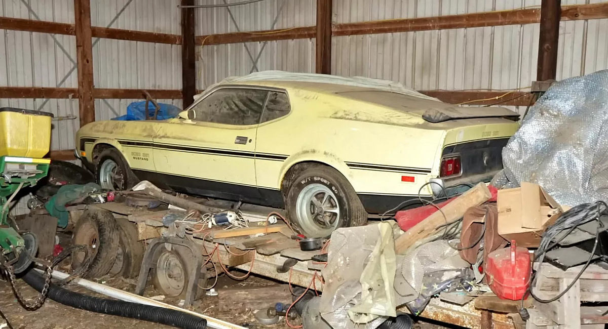 Редкий Boss 351 Mustang 1971 года нашли сарае после 46 лет простоя