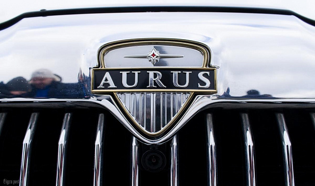 Туркменистан приобрёл первый бронированный лимузин Aurus