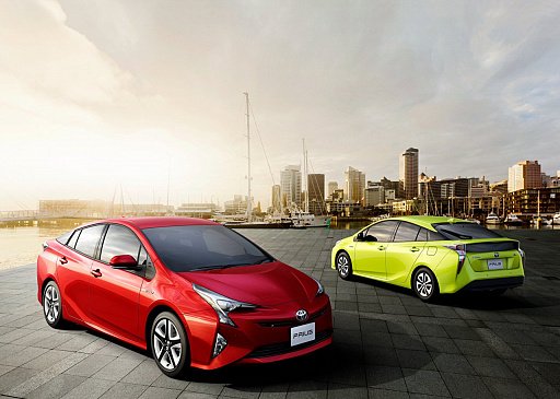 Toyota отзывает в России свыше 200 машин Prius