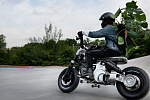 BMW Motorrad представила концепцию городского электроскутера CE 02