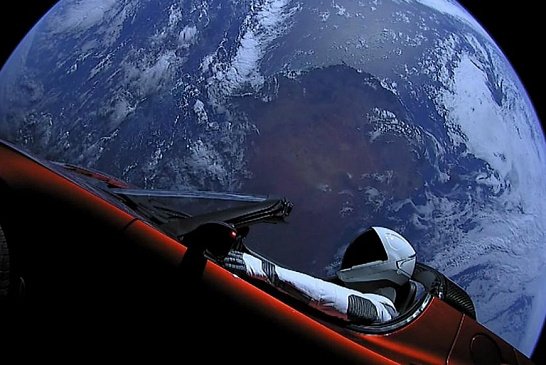 Запущенный на орбиту Tesla Roadster назвали космическим мусором 