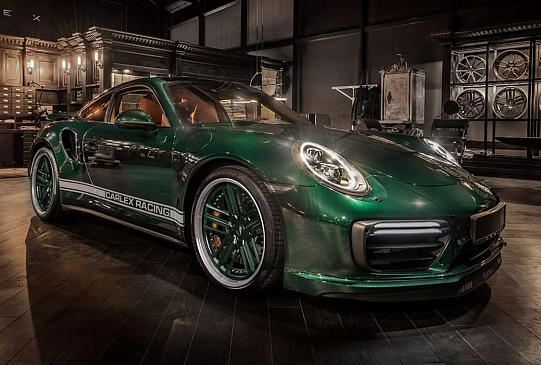 Carlex Design доработал внешний вид и салон спорткара Porsche 911 Turbo