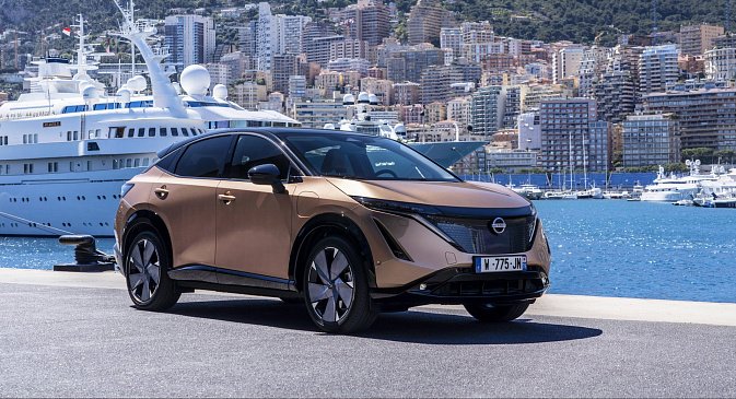 Nissan поделится дополнительными компонентами для электрокаров с Renault