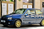 Отреставрированный Renault Clio Williams станет лотом аукциона 