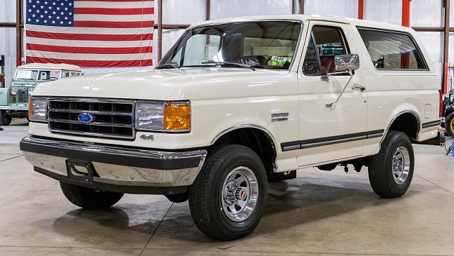 Ford Bronco 1991 года, с которого не сняли заводскую пленку, продается