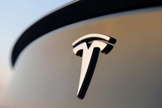 За сутки акции Tesla поставили новый исторический рекорд