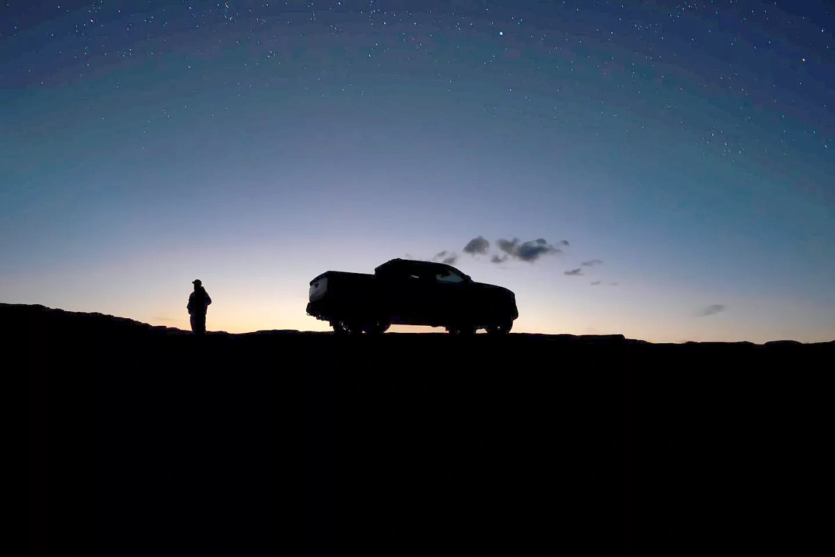 Компания Toyota показала силуэт нового пикапа Toyota Tundra 2024 года