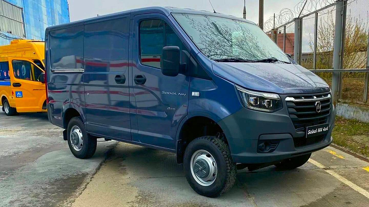 «Группа ГАЗ» вывела на закрытый тест-драйв перспективный минивэн Соболь NN в люксовой модификации