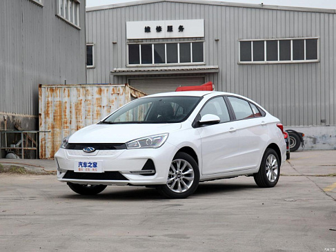 В Китае начались продажи новой версии Chery Arrizo e за 1,65 млн рублей