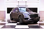 Bentley представил специальные версии кроссовера Bentayga 	