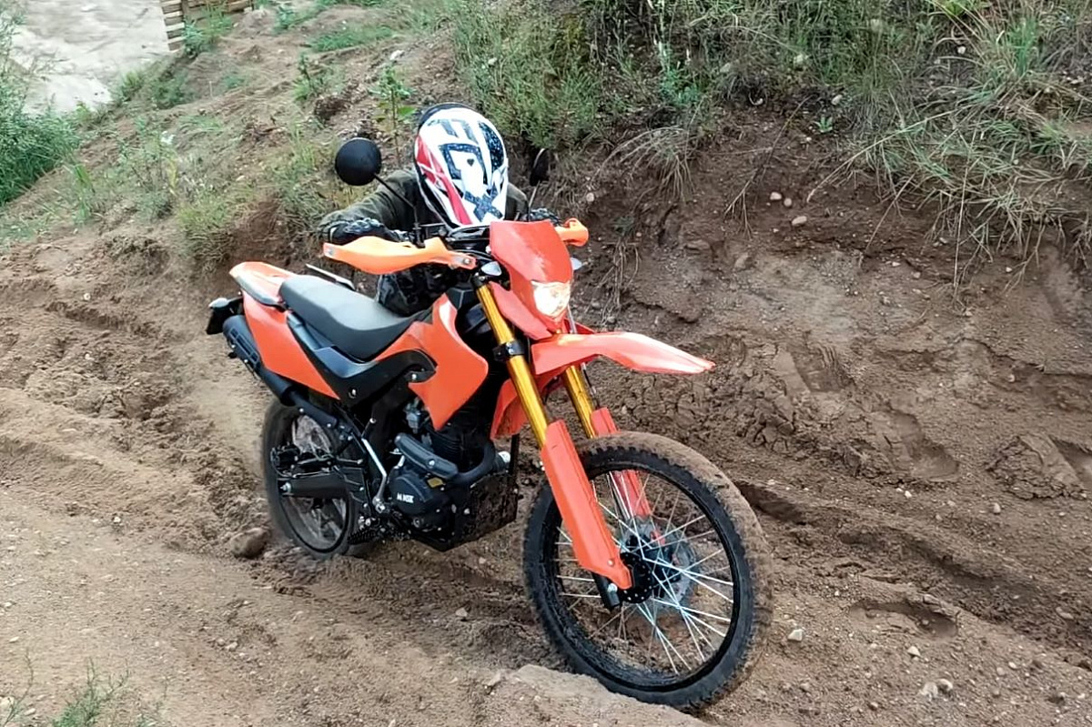 Мотоцикл Минск X250 – в советское время о таких эндуро только мечтали