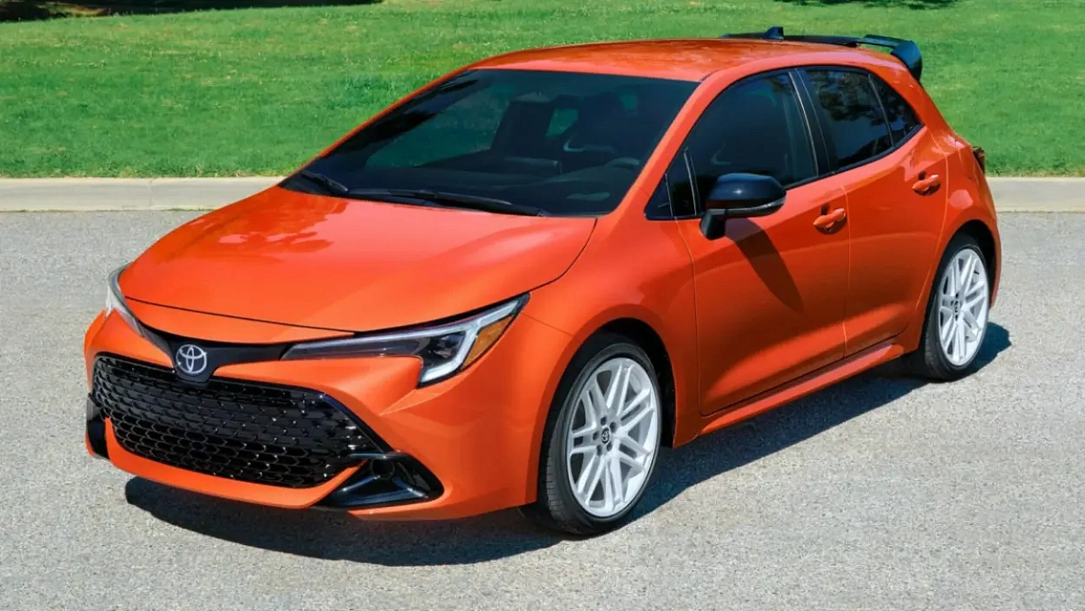 Начались продажи Toyota Corolla в стиле 80-х годов Начались продажи Toyota Corolla в стиле 80-х годов